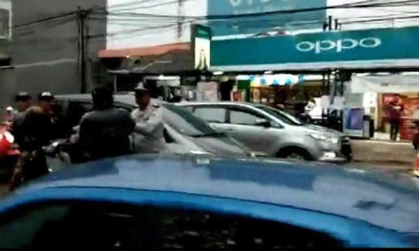 Viral! Ditegur Saat Langgar Lalu Lintas, Pemotor Ancam Petugas