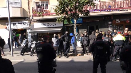 Una encapuchada CDR siente frustración y engaño después de conocer la verdad sobre VOX