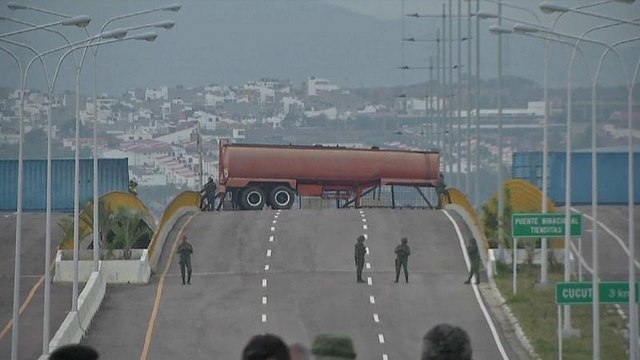 Βενεζουέλα: Άμεση ανθρωπιστική βοήθεια ζητάει ο Γκουαϊδό