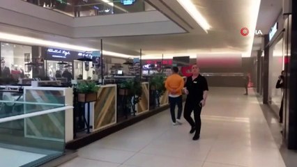 AVM’de yangın paniği