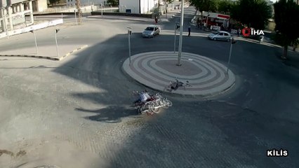 Motosikletini durduramadı, kaza sonrası metrelerce böyle sürüklendi