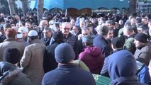 Yıldırım, Kartal'da Hayatını Kaybeden Kambur Ailesinden 3 Kişinin Cenaze Törenine Katıldı - İstanbul