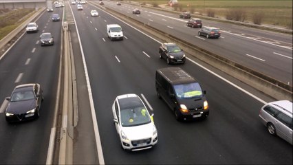 Opération escargot des Gilets jaunes sur l’A46, vers Mionnay