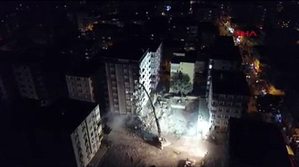 Kartal'da çöken binanın yanındaki apartman yıkılıyor