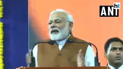 Karnataka CM is so weak that everyone is threatening him: PM Modi