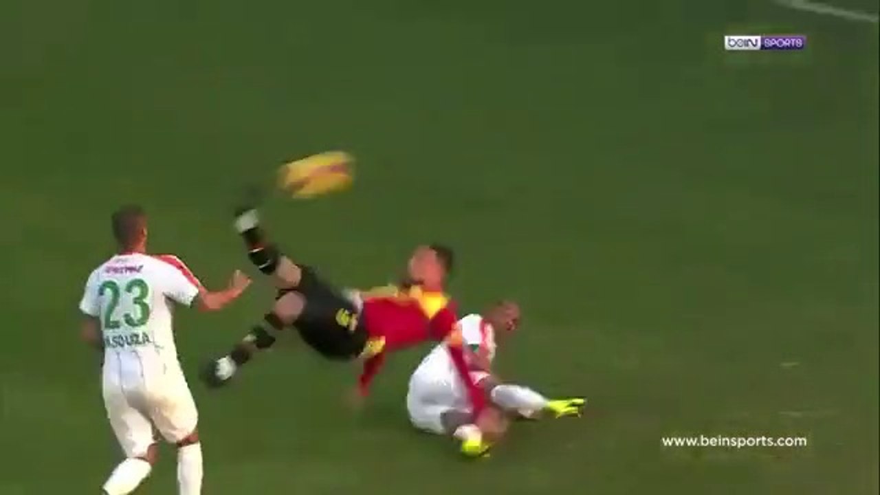 Ghilas : Coup de ciseau vs Alanyaspor