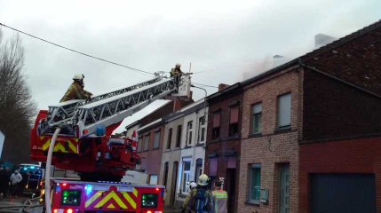 Violent incendie à Paturages.Vidéo 2 Eric Ghislain