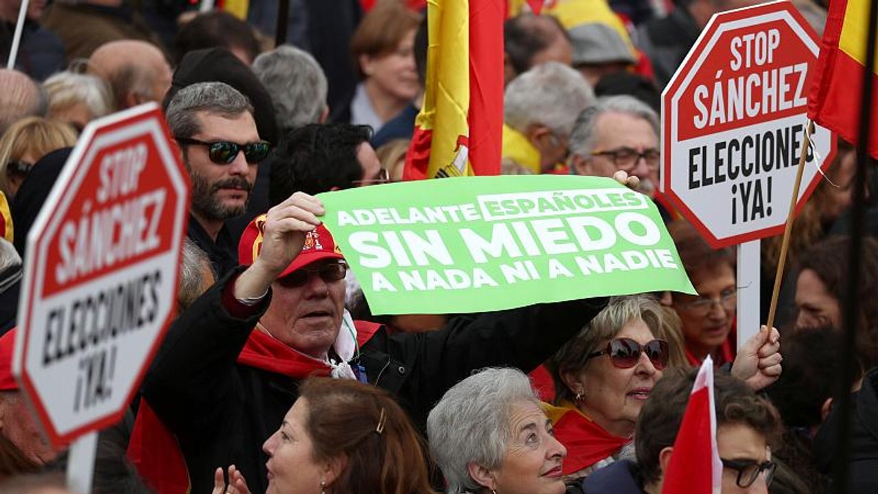 Új választást követel a spanyol ellenzék