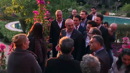 Bakan Çavuşoğlu ‘Yüzleşme ‘adlı dizi setini ziyaret etti