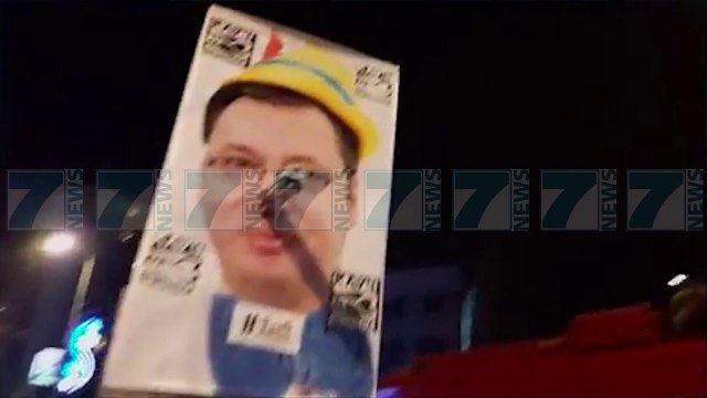 NUK NDALEN PROTESTAT NE SERBI, TUBIME NE DISA QYTETE - News, Lajme - Kanali 7