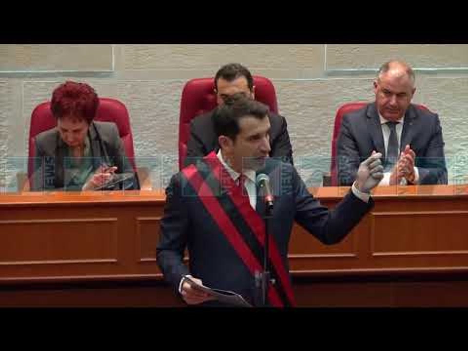 VELIAJ «PROJEKTI I UNAZES SE MADHE NUK NDALET» - News, Lajme - Kanali 7