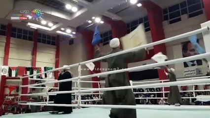 شاهد.. حجازى متقال بـ«علم مصر» فى افتتاح البطولة العربية للملاكمة