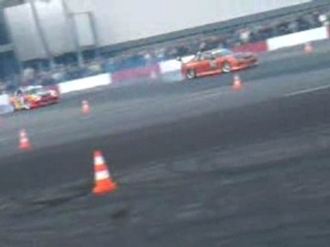Paris Tuning Show - PTS 2006 Drift démo Nissan Skyline
