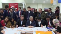 Binali Yıldırım, seçim ofisini ziyaret etti - İSTANBUL