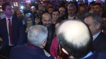 Binali Yıldırım, Seçim Ofisini Ziyaret Etti - İstanbul