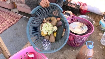 Adana Çadırda Yaşayan Aile Yardım Bekliyor