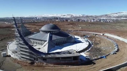 Ay Yıldız" Mimarili Cami Açılışa Hazırlanıyor