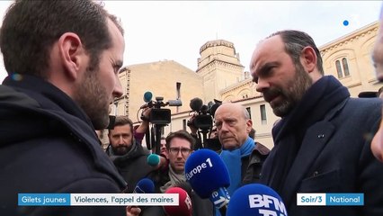 "Gilets jaunes" : les maires des villes en ont marre de la casse