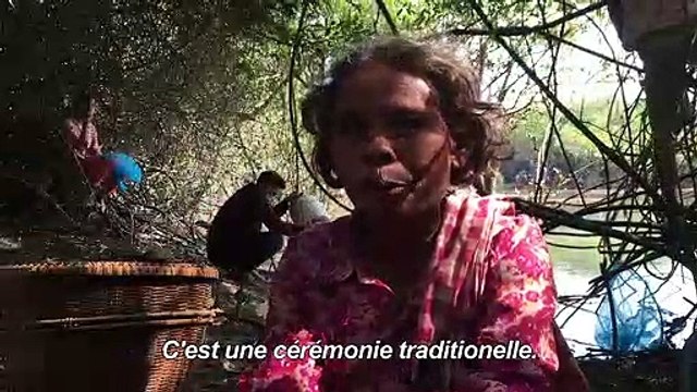 Au Cambodge, concours de pêche à l'ancienne