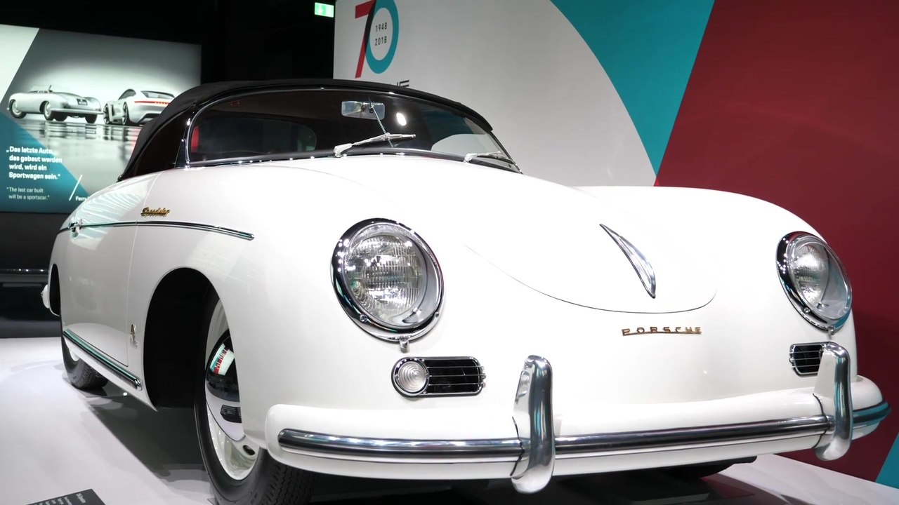 Das Porsche Team Deutschland zu Besuch im Porsche Pavillon