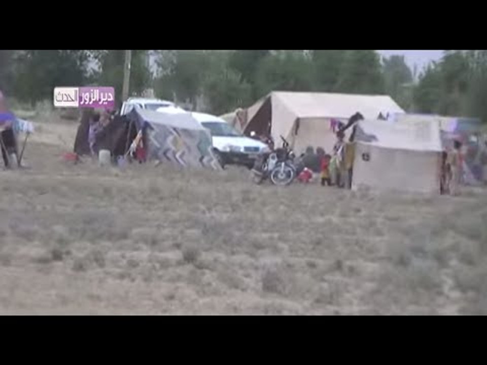 أورينت نيوز| ريف دير الزور تنظيم الدولة يهجر آلاف المدنيين من قراهم