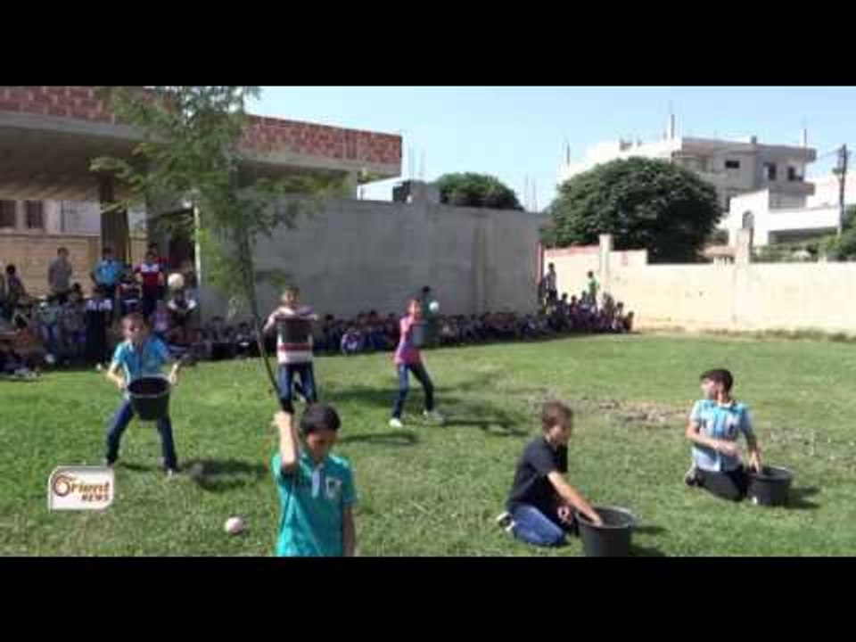 أورينت نيوز| الأطفال  يستقبلون العيد بابتسامة أمل جديد