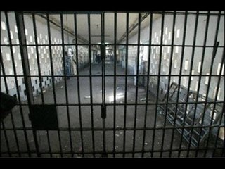 ما السبب وراء حكم الإعدام على فيصل القاسم وميشيل كيلو ومحمد حبش؟ هنا_سوريا