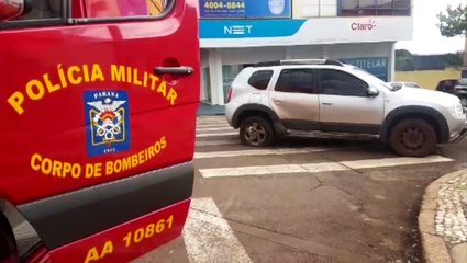 Idosa fica ferida em colisão entre carros no Centro