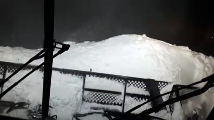 Pays des Écrins : la descente de la dameuse au petit matin