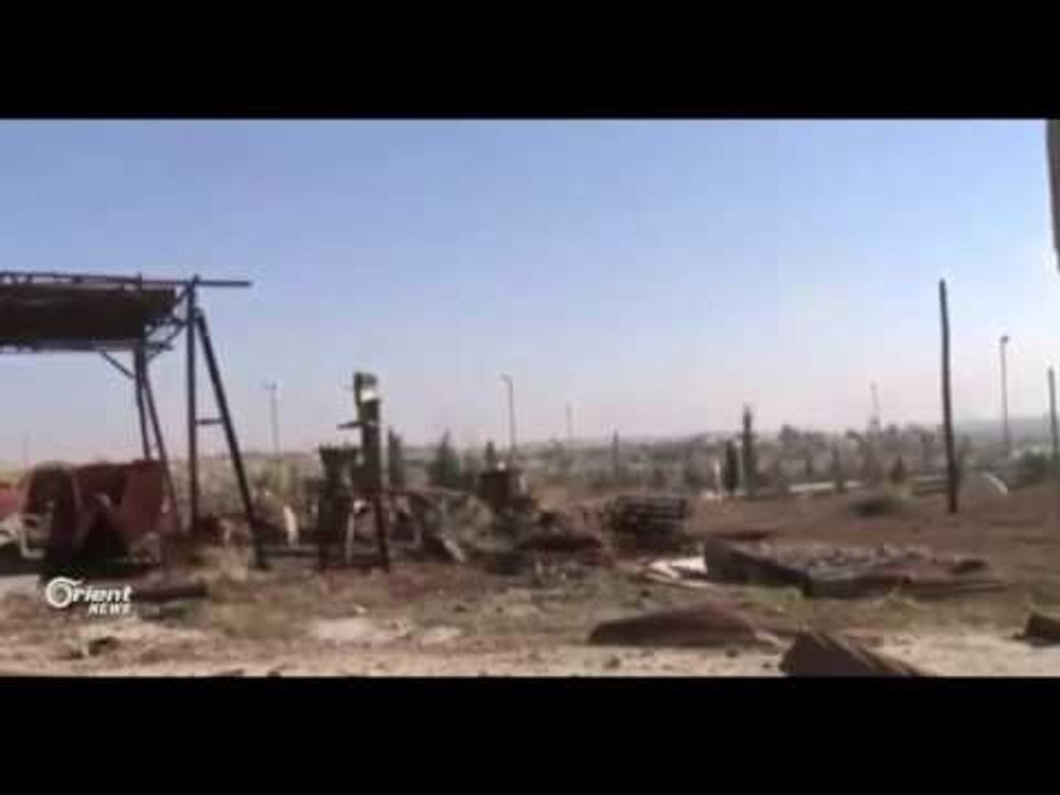 Leşkerên Rûsî rêbendên xwe li taxa Şêxmeqsûd li Helebê belav dikin