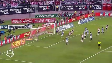 Quintero frikikten avladı!