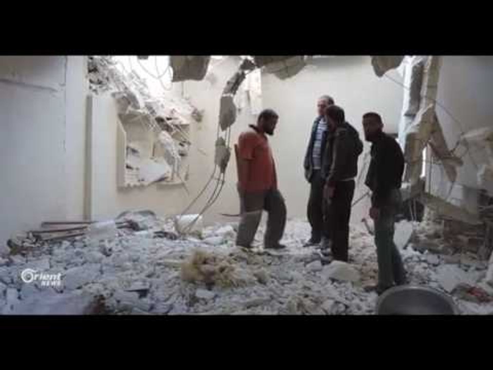 Li gundewarê Himsê firokeyên rêjîmê malên sivîlan armanc dikin