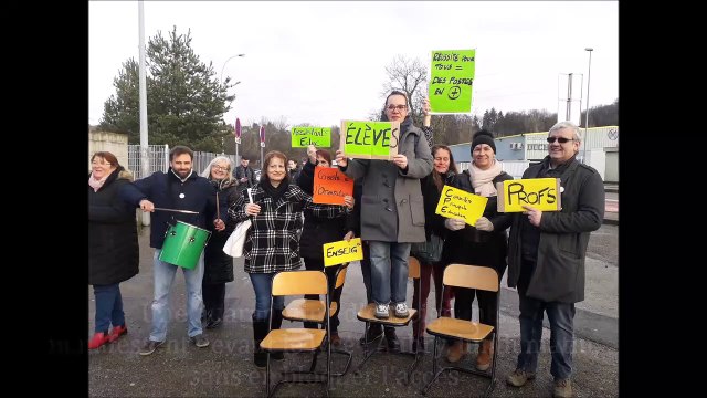 Bourgoin-Jallieu : une trentaine d’enseignants en grève devant le lycée Jean-Claude Aubry