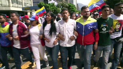 Trump dice que tiene "plan B, C, D, E y F" para Venezuela si Maduro no abandona