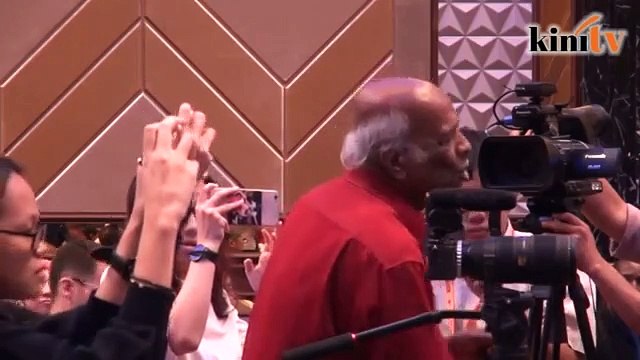 Bekas guru berdepan menteri, cadang tambah baik pendidikan negara