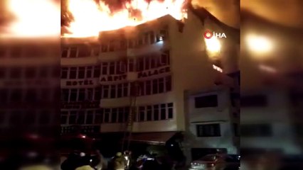- Hindistan’da Otel Yangını: 17 Ölü