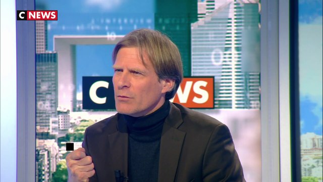 Pascal, ex-président de l'OFPRA, dénonce la reconduite systématique des migrants en méditerranée