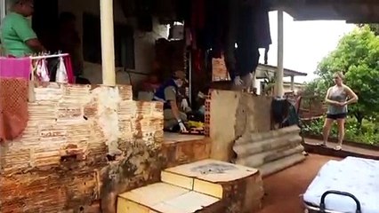 Mulher cai de banco e fica ferida no Bairro Floresta