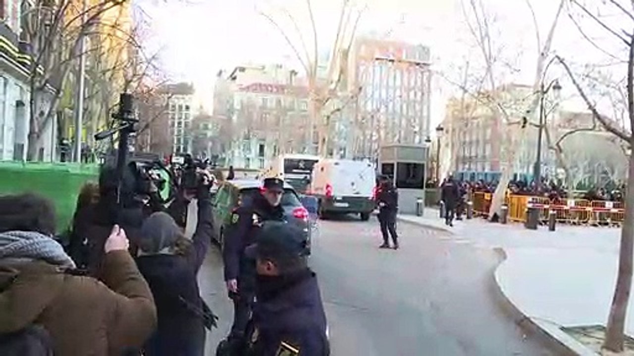 Comienza en España juicio a líderes separatistas catalanes