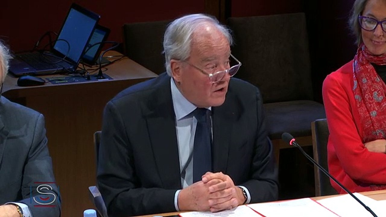Audition de M. Hubert Védrine sur l'Europe face au risque de chaos géopolitique