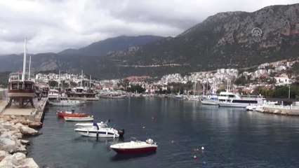 Rockçı İmam, Kaş'a Bağımsız Aday Oldu