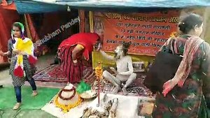 महिलाओं के साथ नागा बाबा ने कर दिया ऐसा कमाल देखकर होश उड़ जाएगाnagababa kumbhmela2019