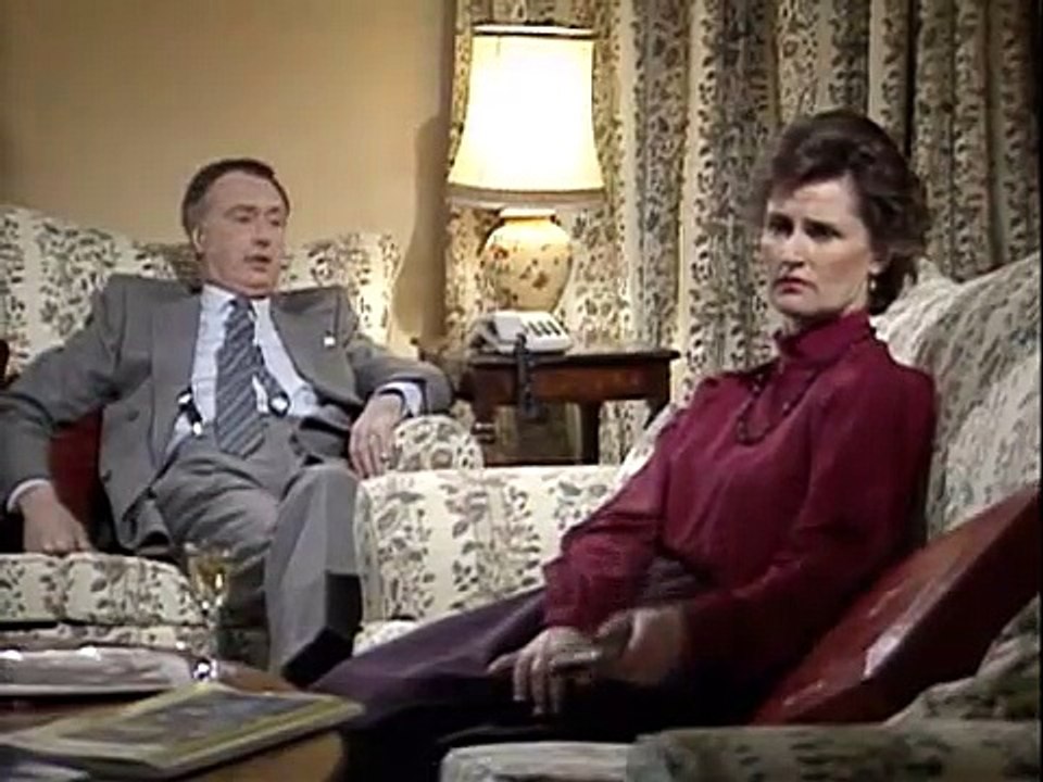 Yes Prime Minister S01 E08