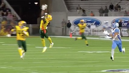 Hotshots heating up! Nelson goes WAY UP for acrobatic INT