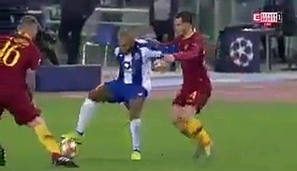 Le magnifique dribble de Brahimi sur De Rossi
