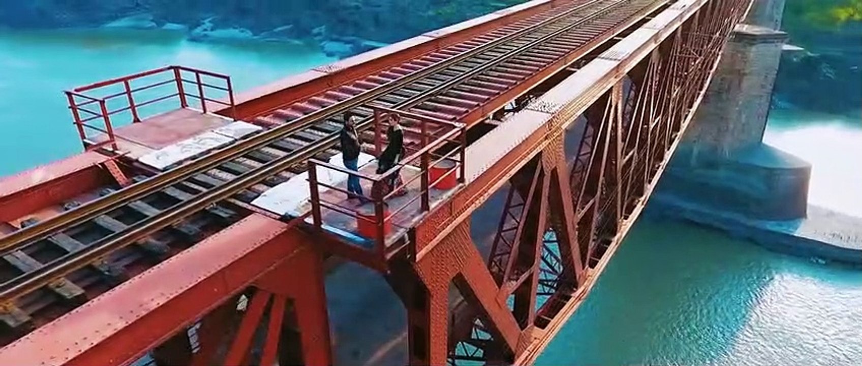 Zeek afridi & GUl Panra Gul dana - YouTube