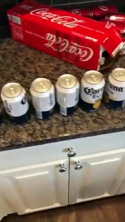 Camoufler des canettes de bière en canettes de Coca-Cola