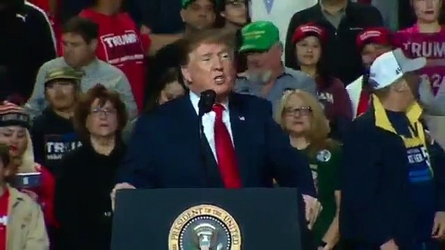 Trump'ın mitinginde BBC kameramanına saldırı