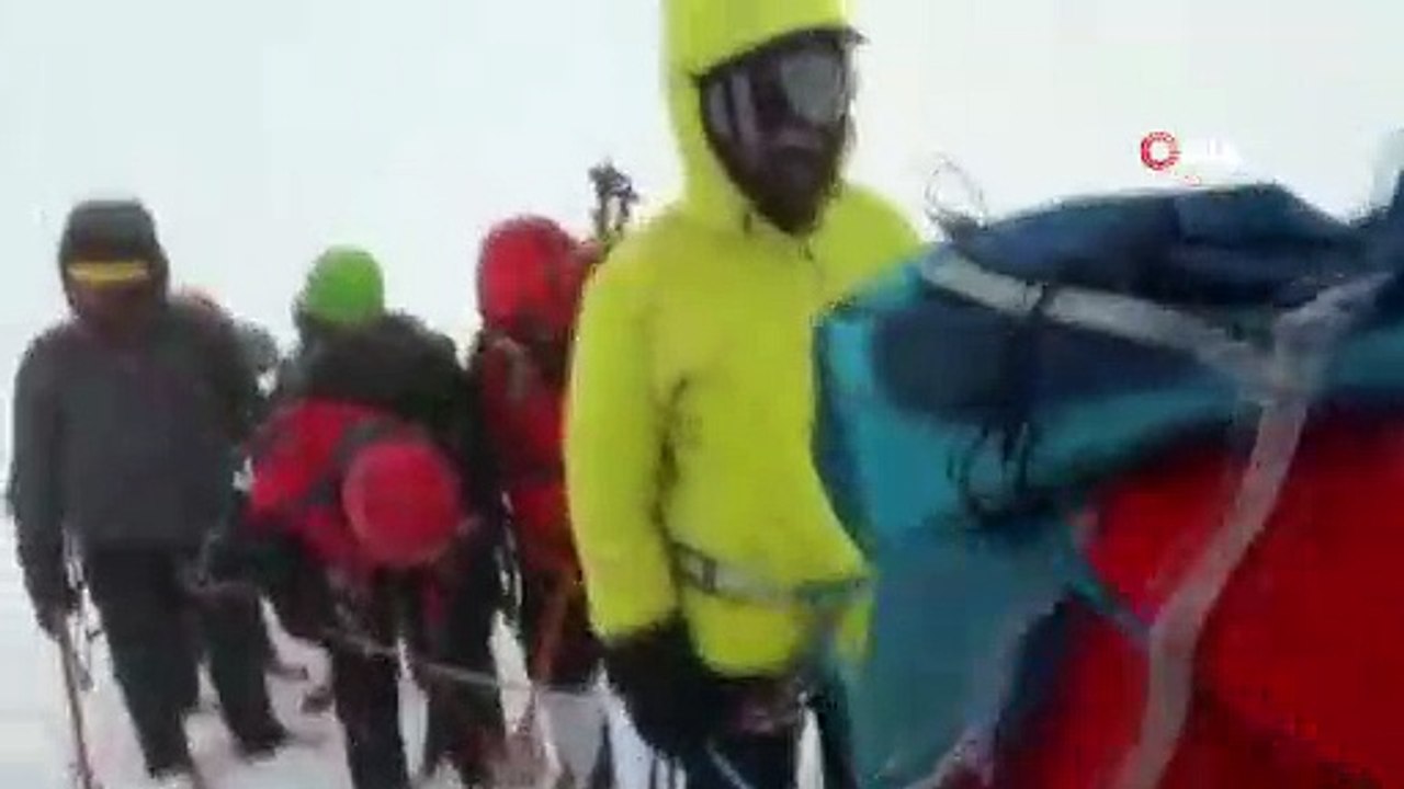 AKUT, kış arama kurtarma eğitimini Erciyes'te yaptı