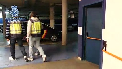 Se hacían pasar por revisores de la luz para robar a ancianos